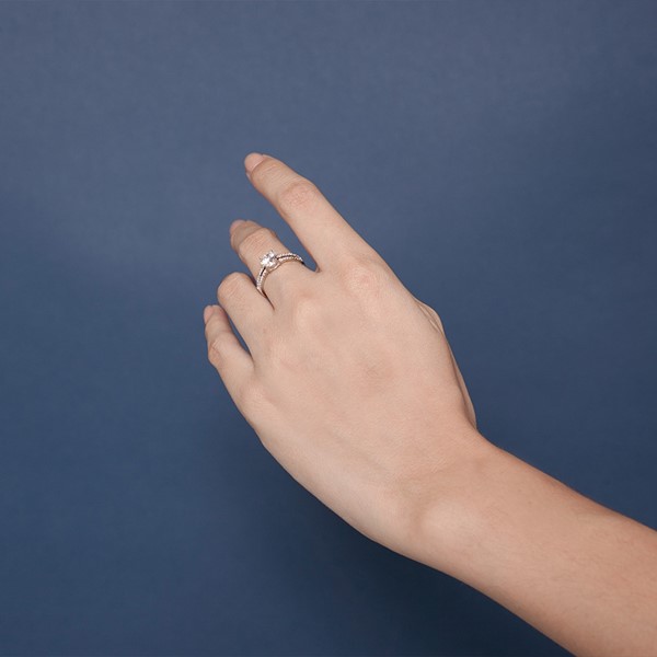 幸福的承諾 純銀 求婚訂婚戒/6.4mm鋯石
