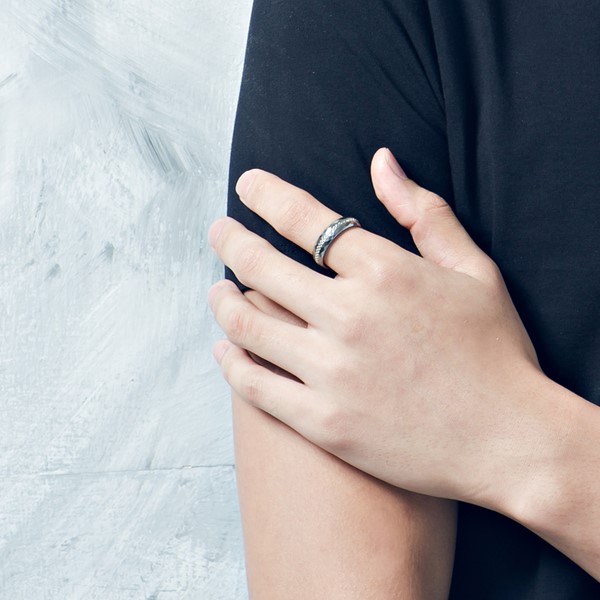 品味非凡 鎢鋼 男款戒指